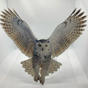 Suncatcher Acrylic Flying Snowy Owl Wildlife Decoration Gift